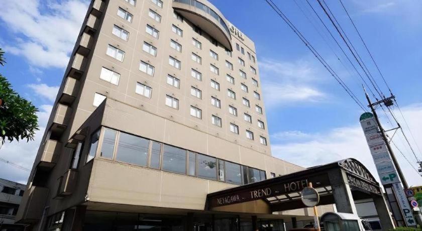 Neyagawa Trend Hotel Osaca Exterior foto